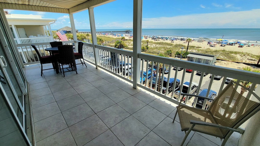 Pelican Point by Tybee Vacation Rentals