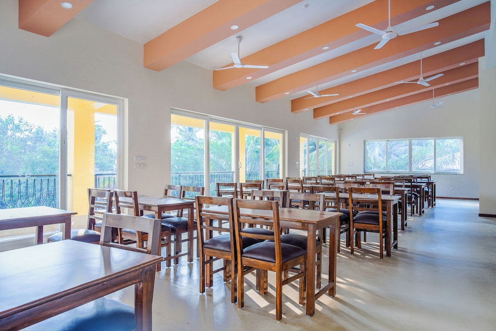 Alaya Stays Veera Serina 3 BHK with Pool