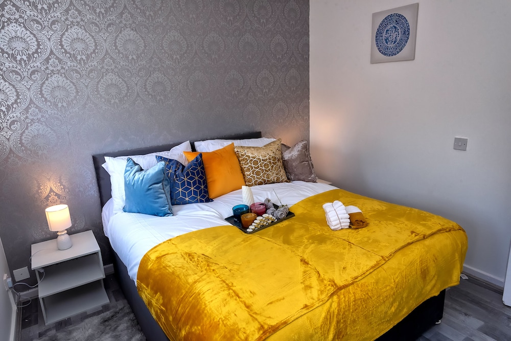 I Love London! A Stunning 2 Bed Home Sleeps 1-3!