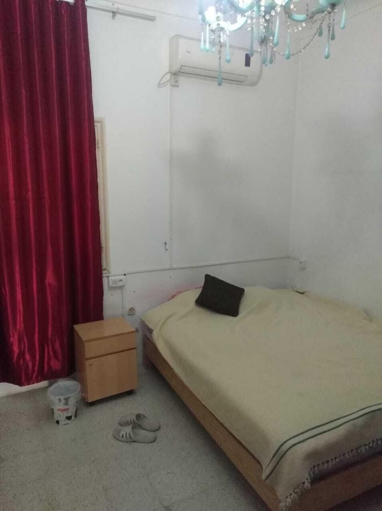 AliWali Room near Airport Tunis Carthage