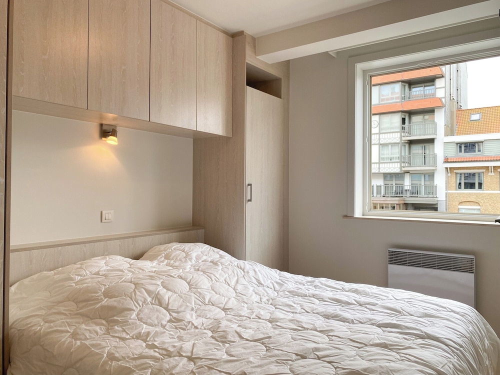 Apartment in Nieuwpoort-bad Near Beach