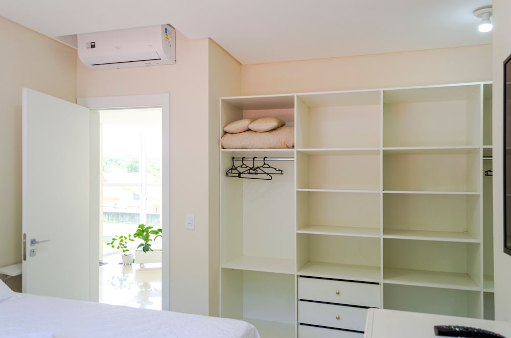 Casa em Condom nio Fechado c Wi-fi a 150m da Praia