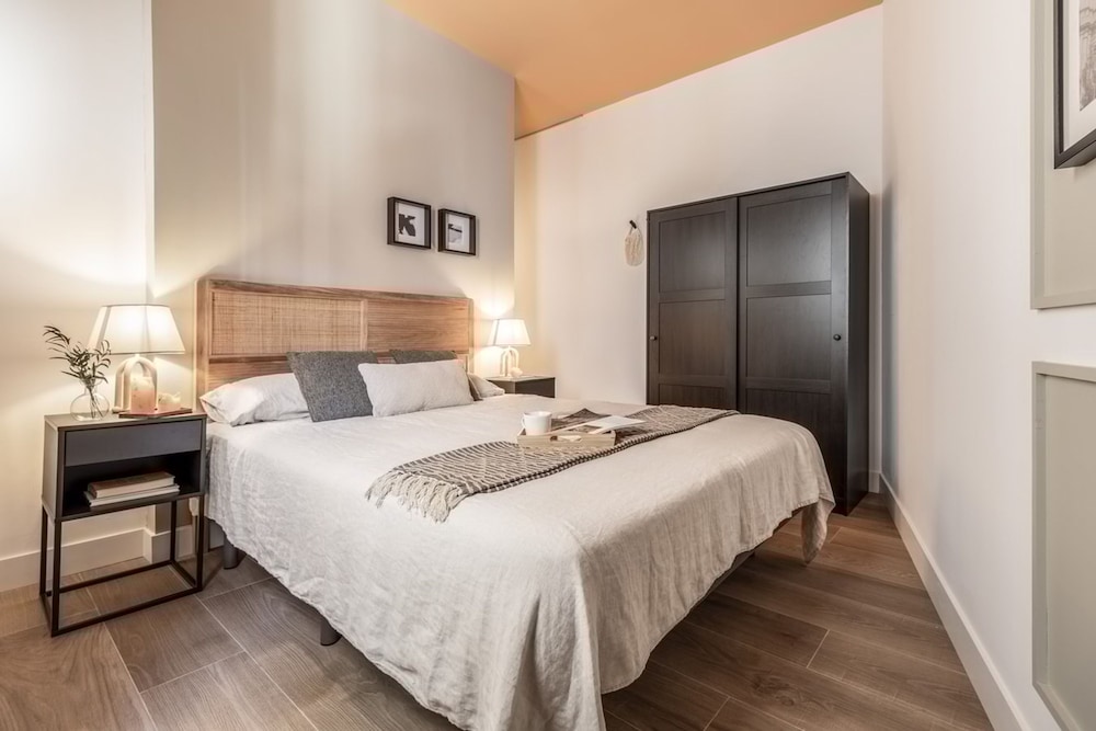 Orusco - 2 Bedrooms in Chamber