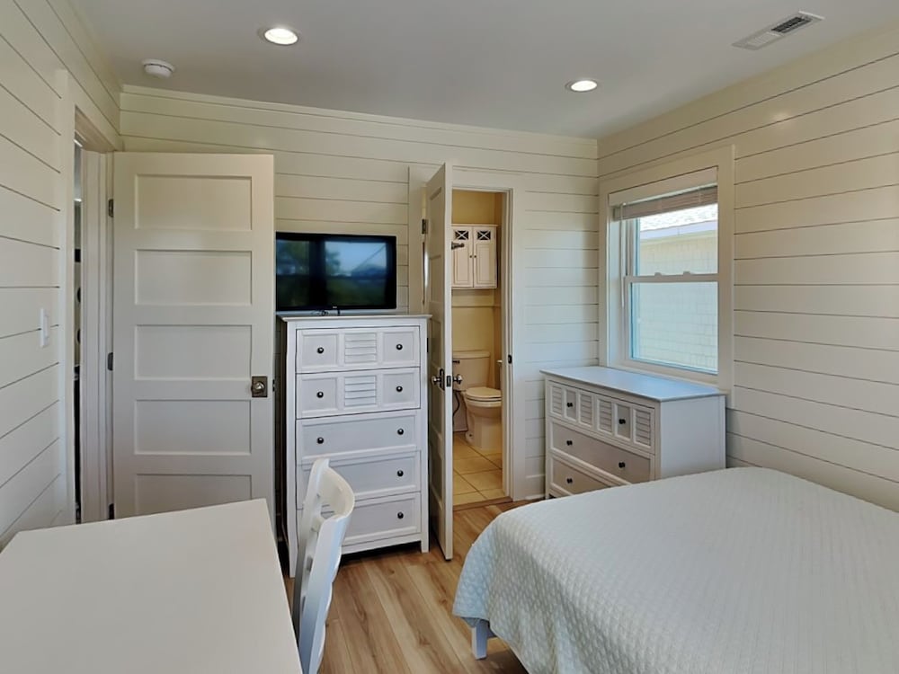 A Beach Pearle by Topsail Realty