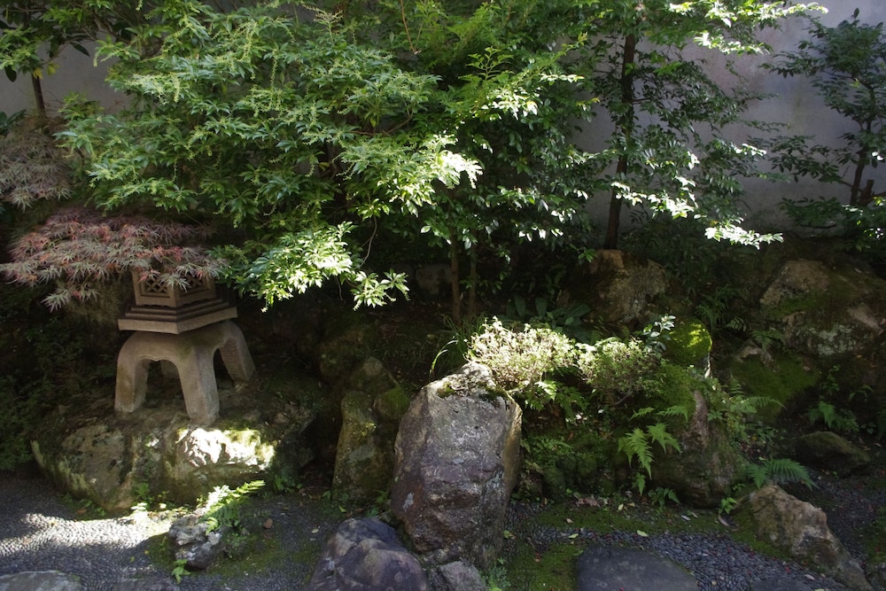 Kobayashiya