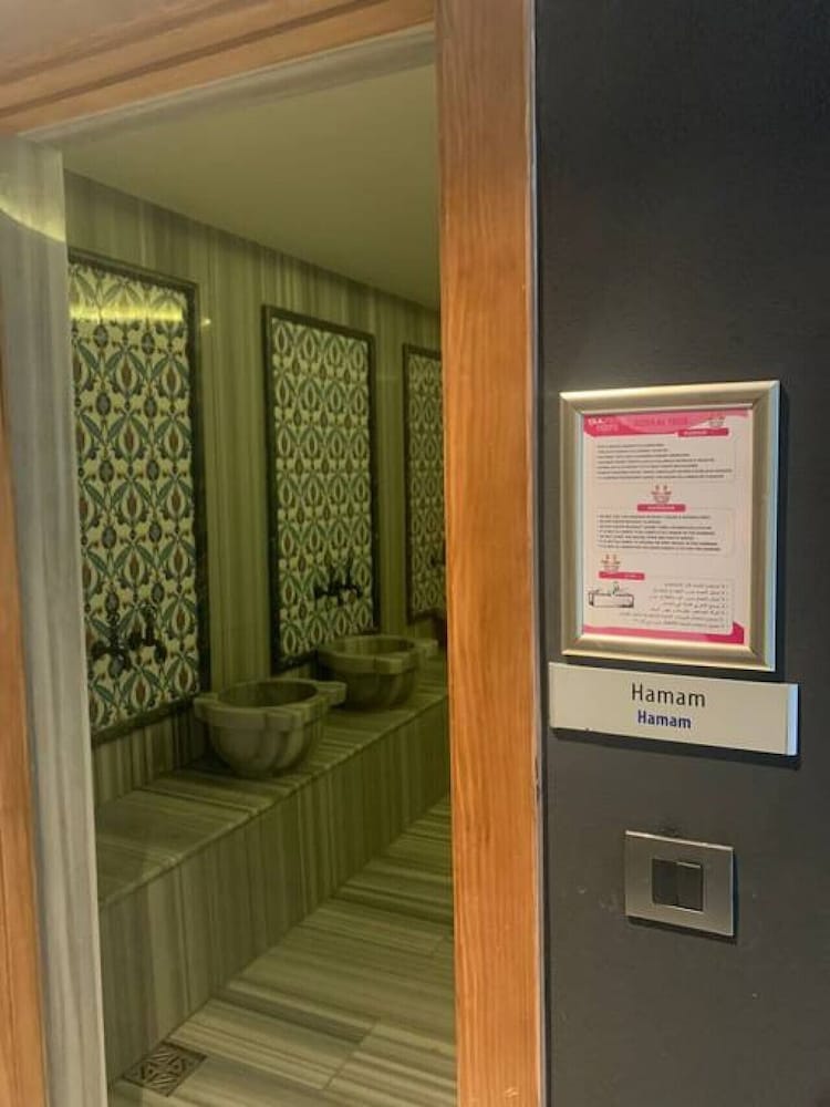 Brand-new 2 1 Apartment-near Mall of Istanbul