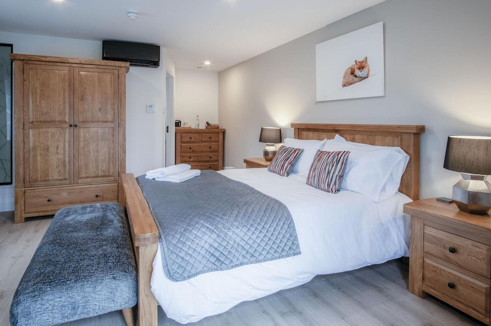 Room 7 - The Sleeping Giant - Pen Y Cae Inn view 2