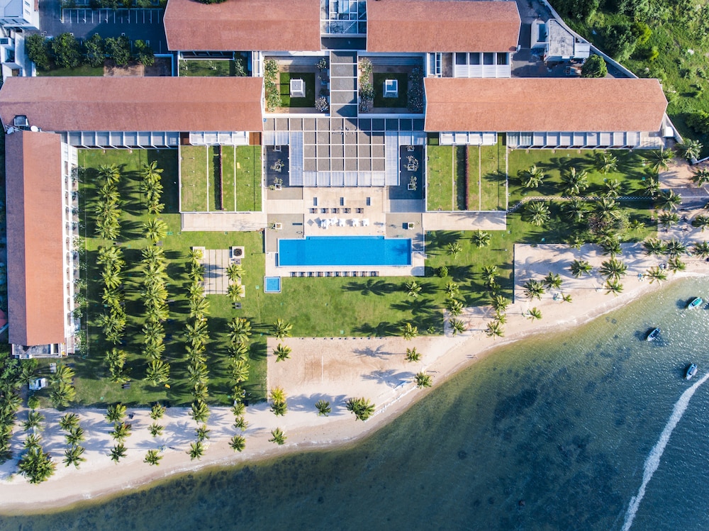 Amaya Beach Pasikudah