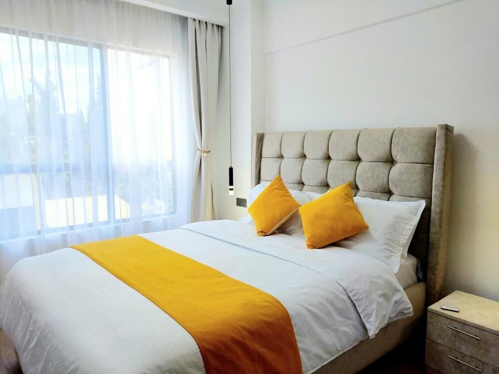 Luxurious Nairobi Condo With Rooftop Pool & Gym