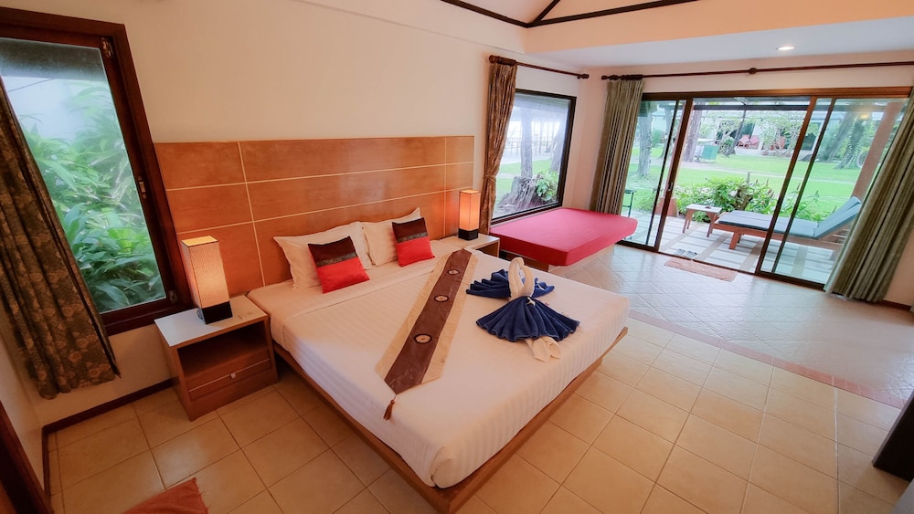 Golden Bay Cottage