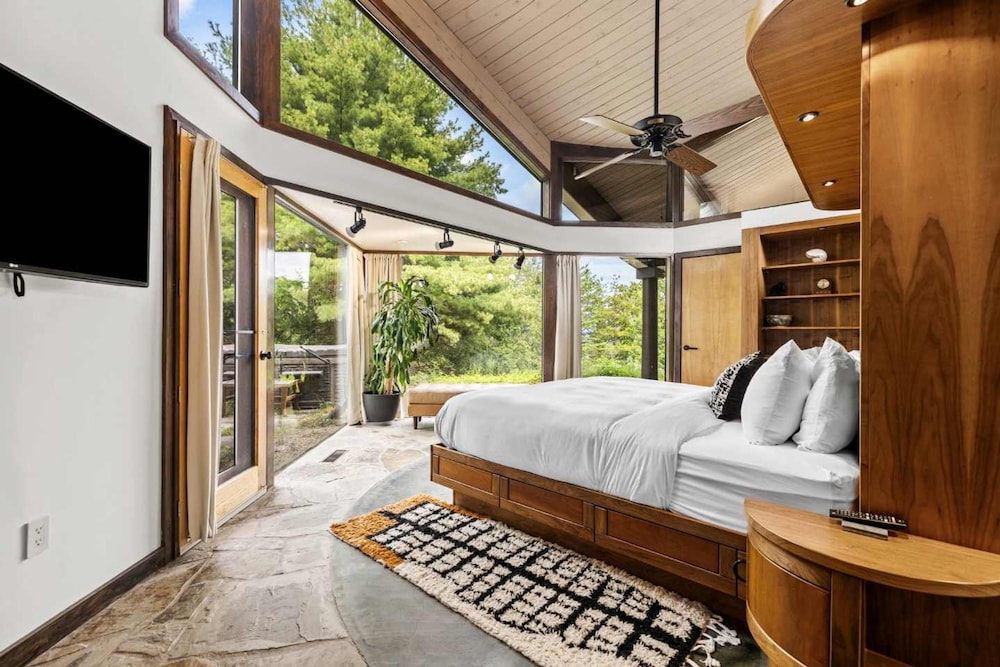 Belltop Architectural Wonder on Private Mountain