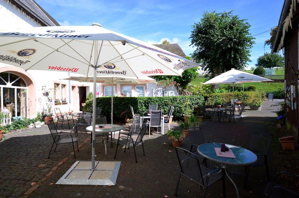 Apartment in Meisberg With In-house Catering