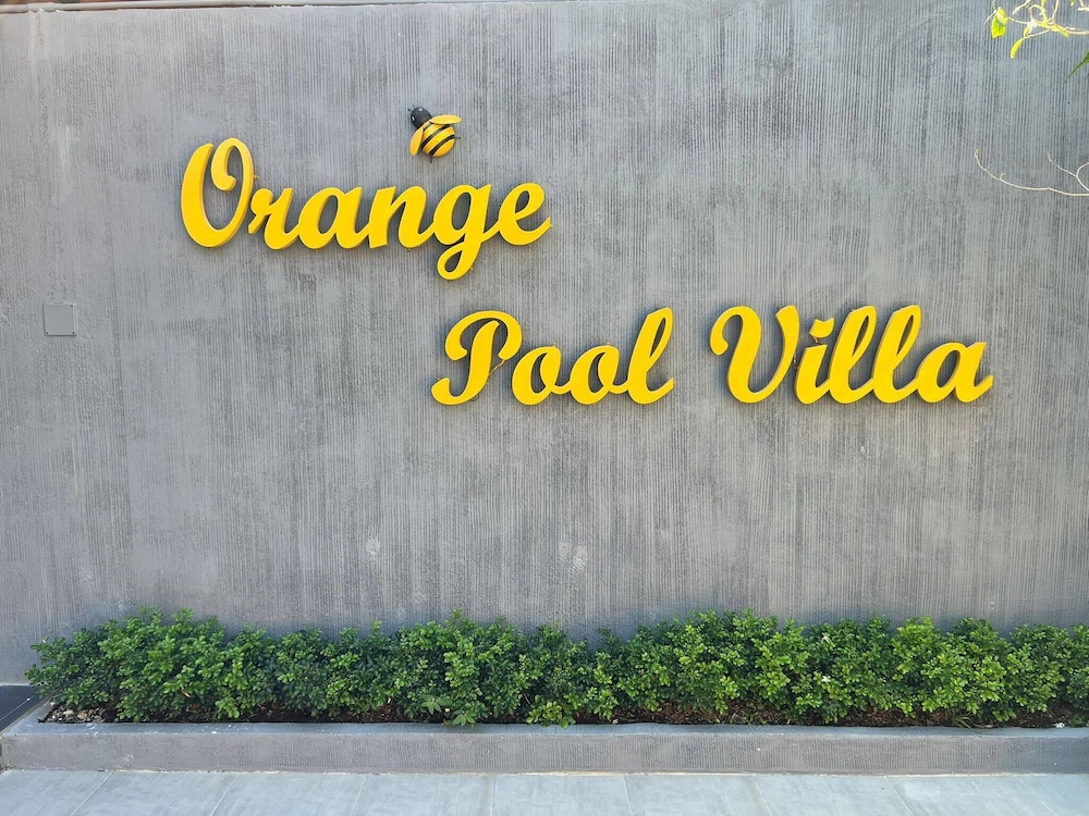 Orange Private Pool Villa, Near Cham Am Beach
