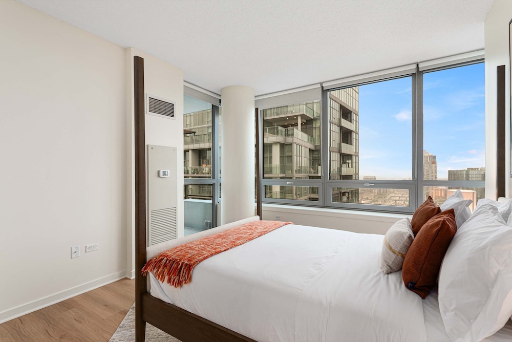 Fulton Group Stay 2 Apartments Skyline Views