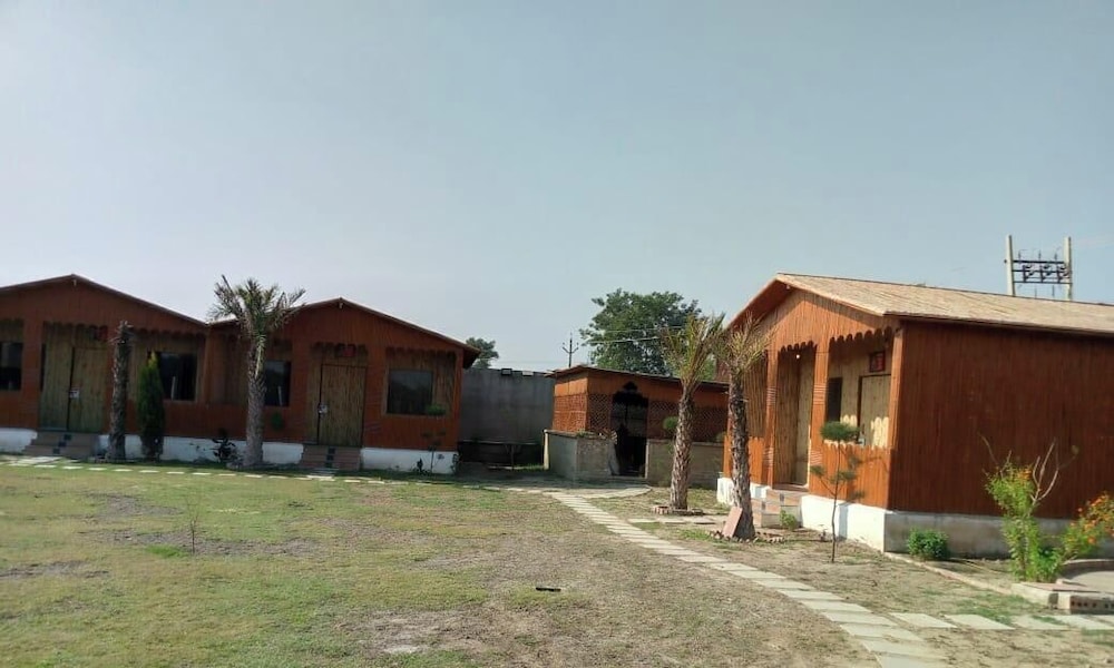 Krishna Farm
