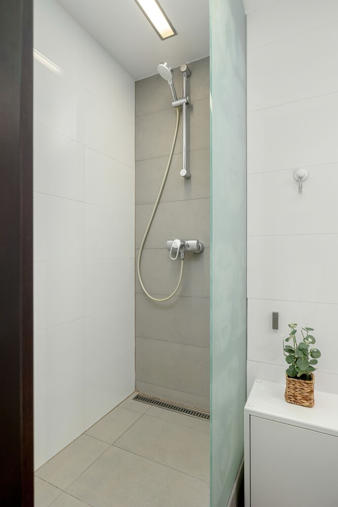 Studio Next to Spodek by Renters