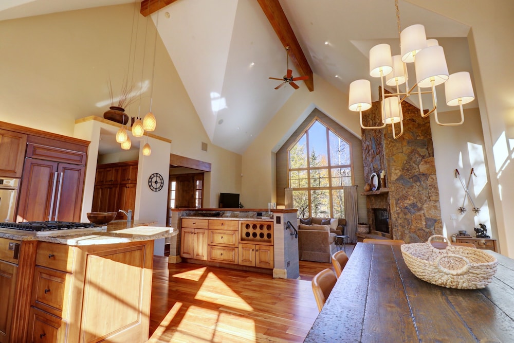 Peakside Escape 178 3 Bedroom Home
