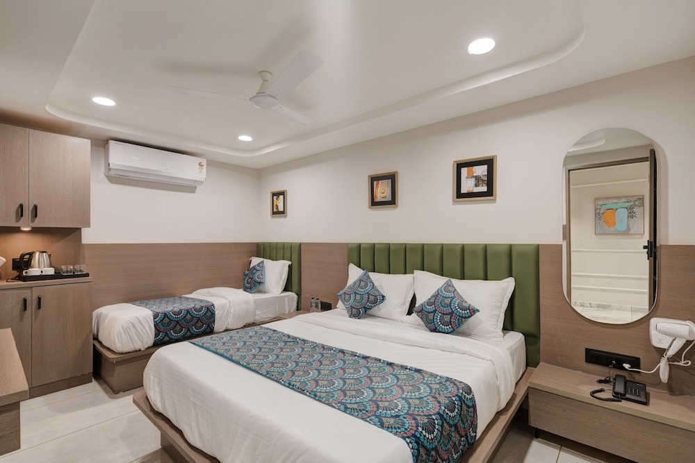 HOTEL GRAND SHIVA