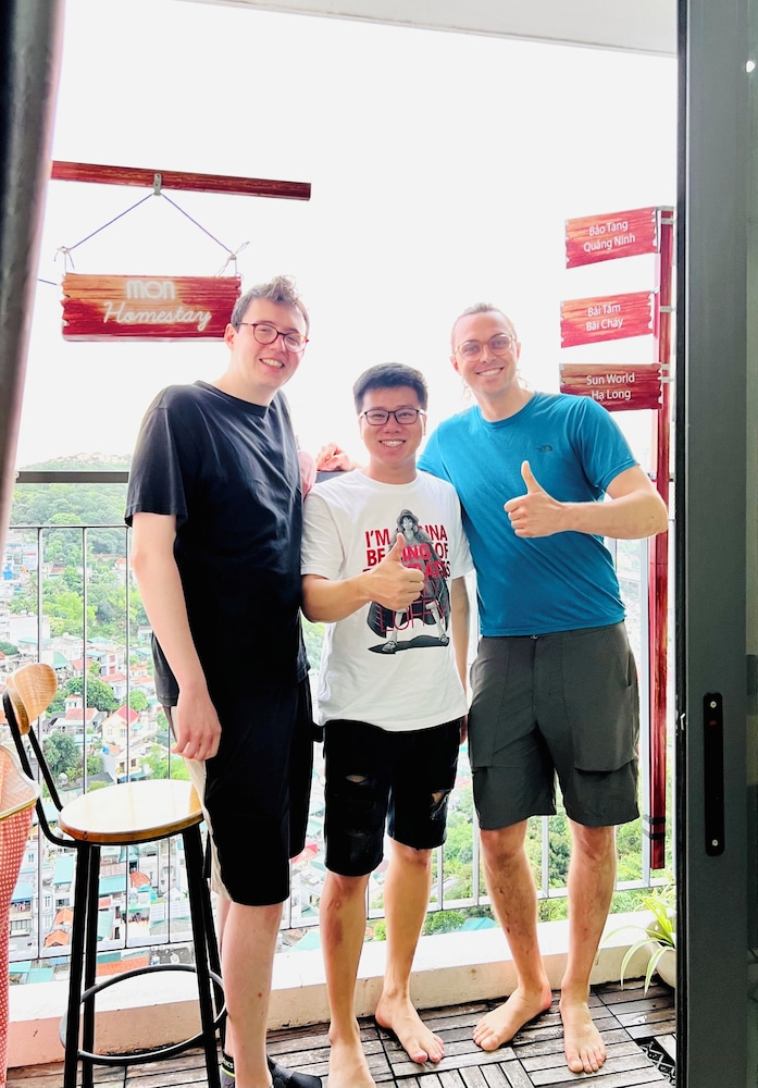 MonHomestay Ha Long-Amazing view balcony