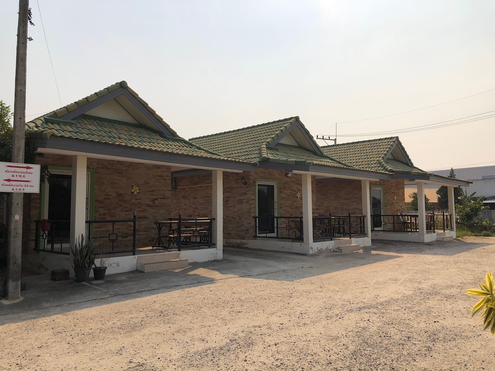 Bang Lamung Vacations - Romsai Resort - Property Image 7