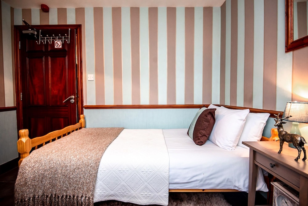 Trivelles Waterhall Country Hotel - Gatwick