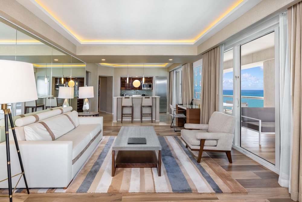 Conrad Fort Lauderdale Beach