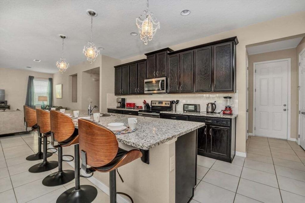 1513nassau 5 Bedroom Villa