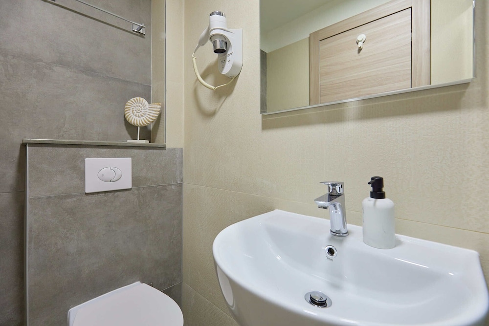 Dubrovnik Vacations - Boutique Garden Rooms - Property Image 112