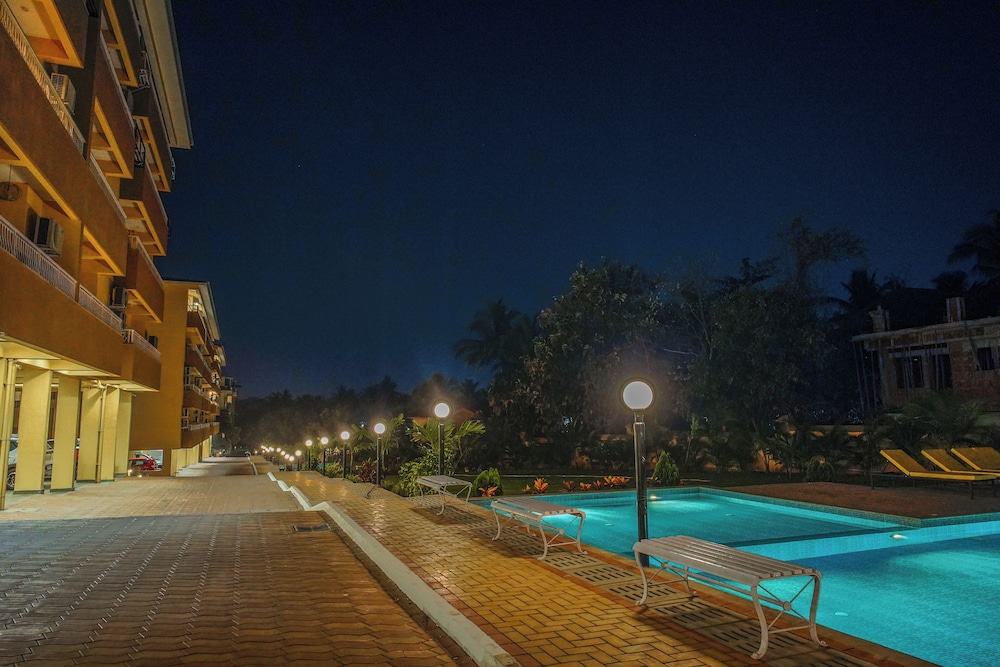 Alaya Stays Veera Marina 3 BHK Apartment