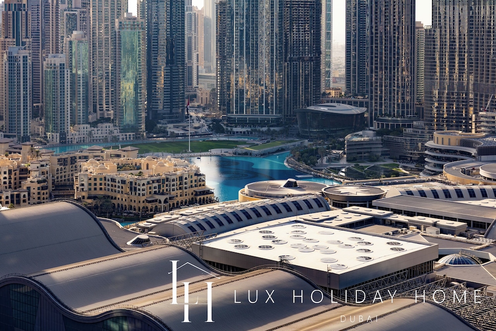 LUX The Vida Burj Khalifa View Suite