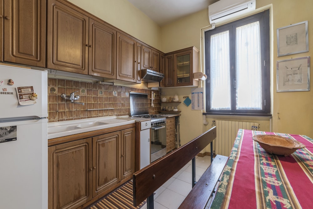 San Lorenzo Wooden Flat