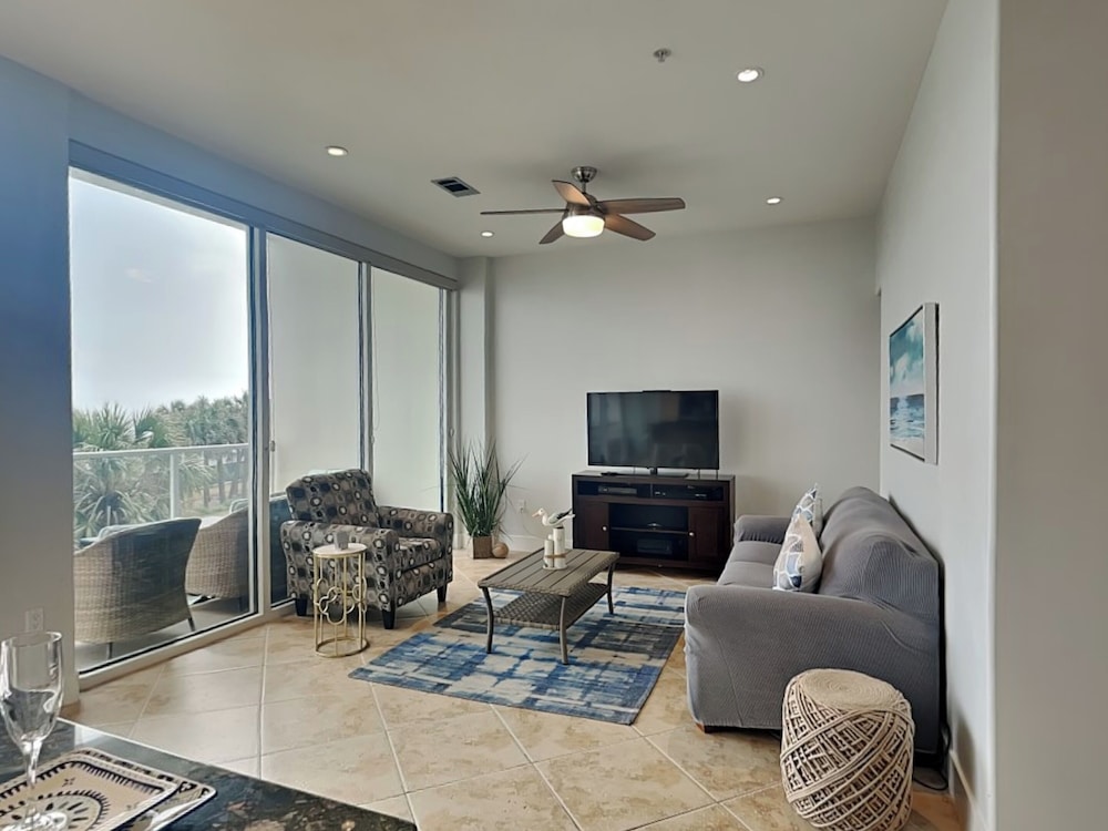Low Tides by Ryson Vacation Rentals