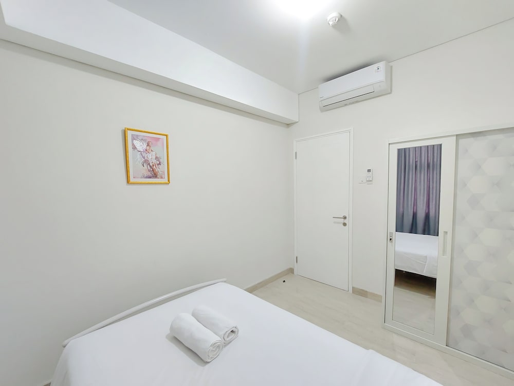 Good Place And Homey 2Br At Podomoro City Deli Medan Apartment