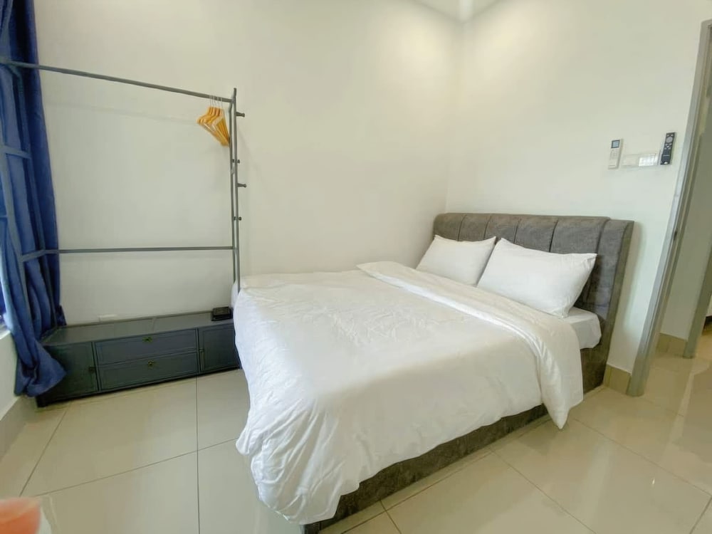 Razak City Residences by Emily in Town
