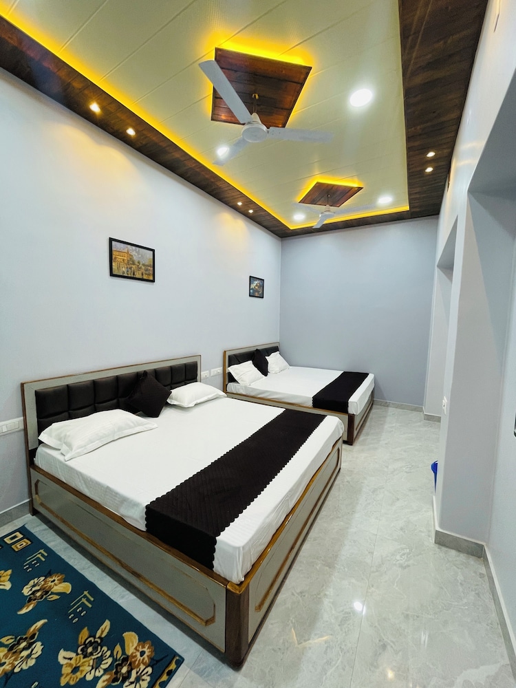 Rudransh Vintage Home