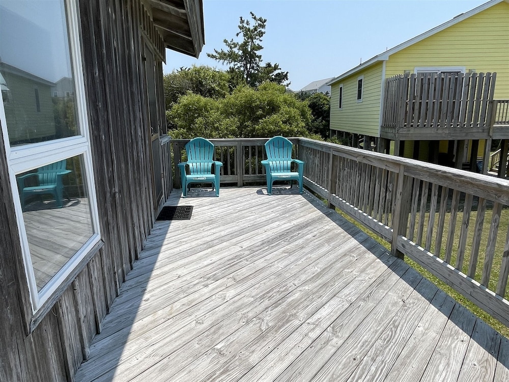 Exhale 3 Bedroom Cottage by RedAwning