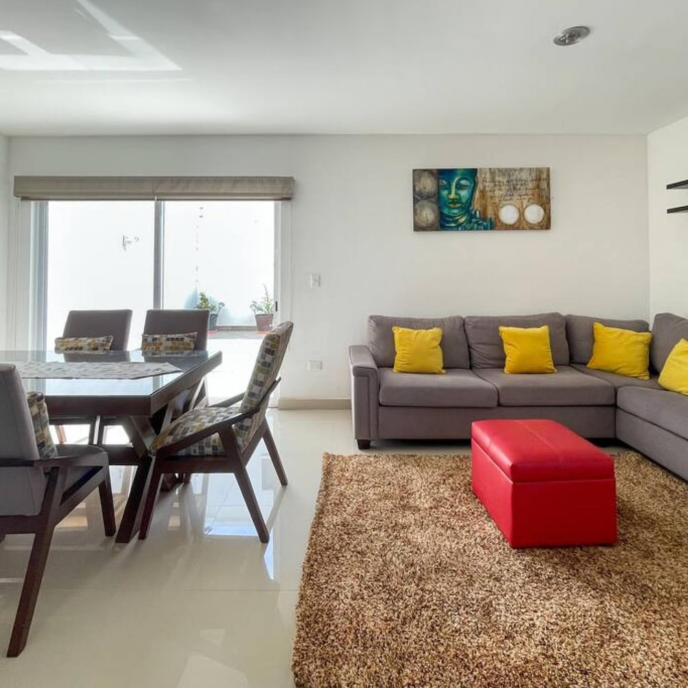 Prime Location House at Cerritos Great Price