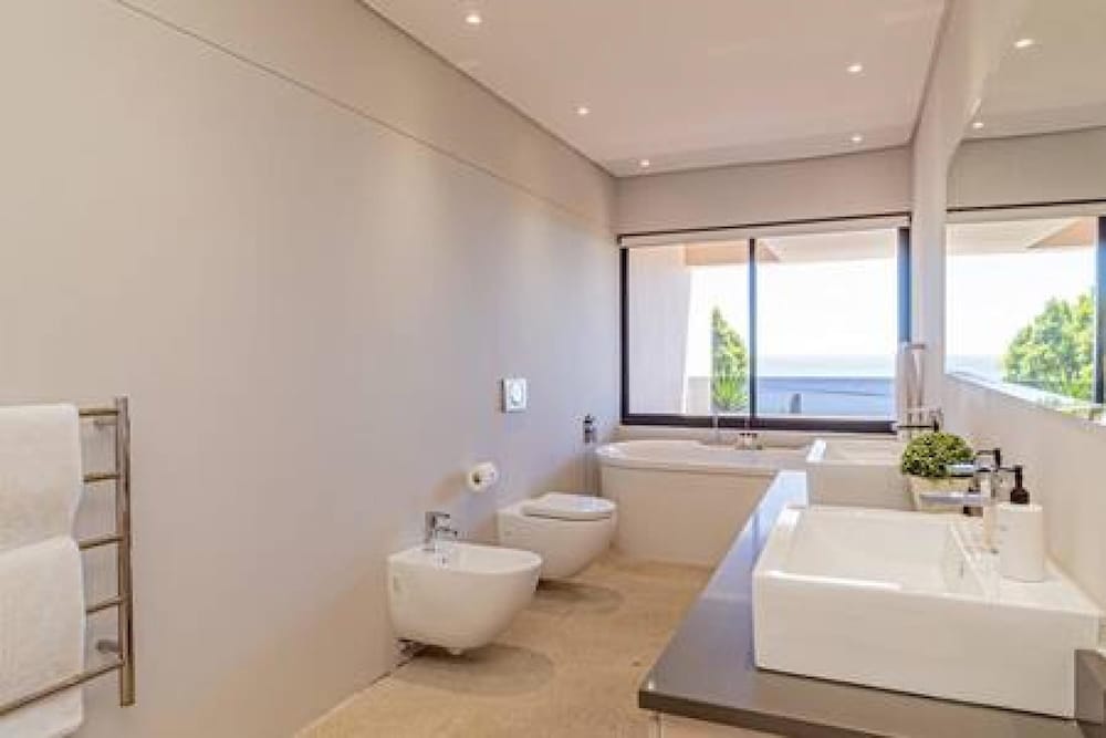 Large 3 Bedroom Apartment w Private Pool Casablanca