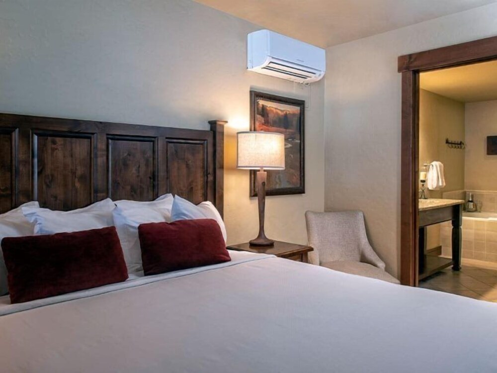 Breck_grandlodge_peak7_2bd