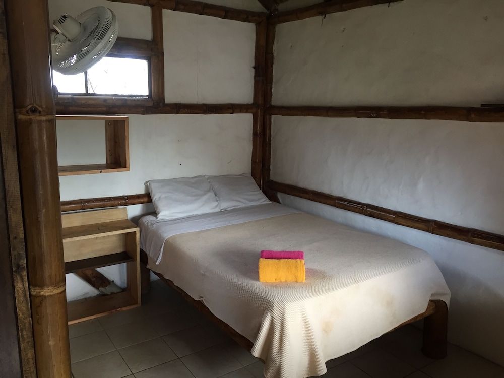 La Facha Hostel Restaurant Surf