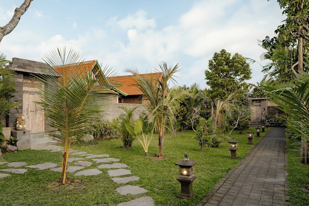 Kumala Ubud Villa