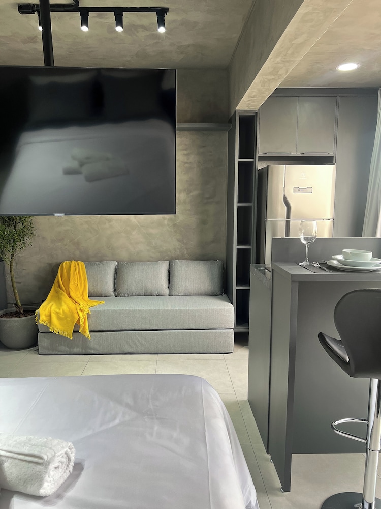 Studio Executivo 230m do metro Brooklin
