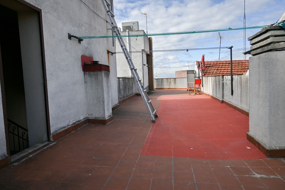 M Sen1692 Amplio Apartamento con Balc n en Calle