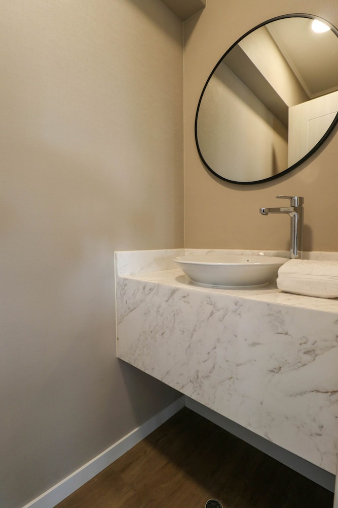 w Divine 3BR w Balcony Near Larcomar