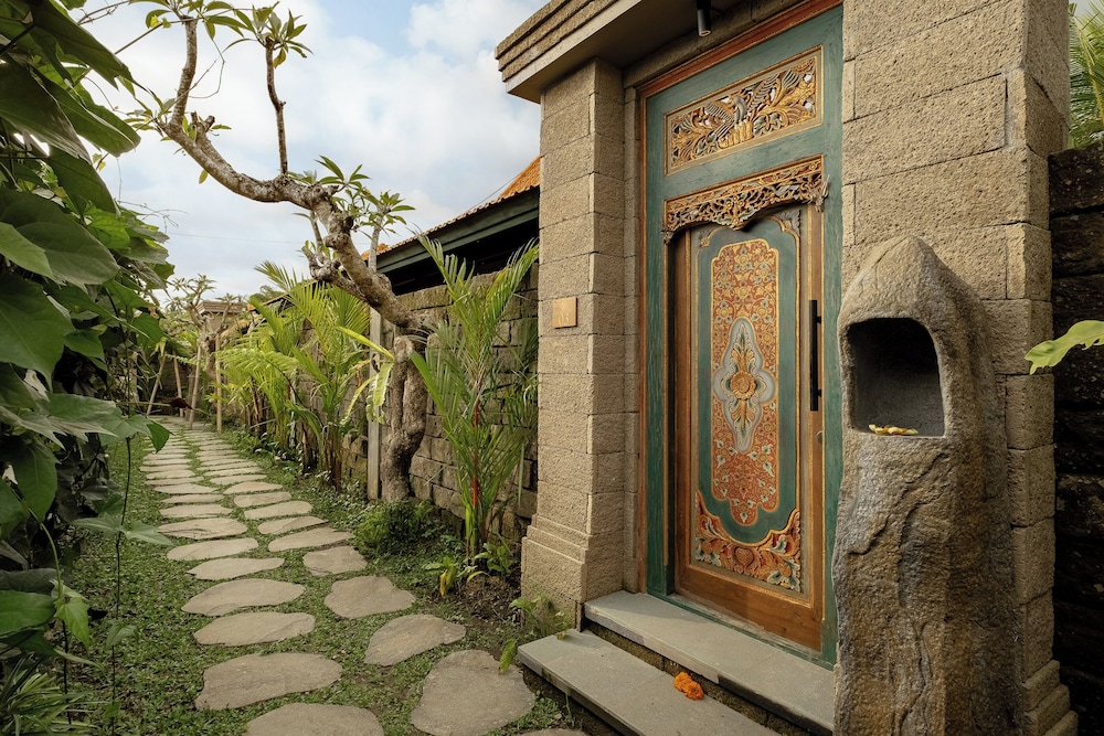 Agrapana Ubud Villa