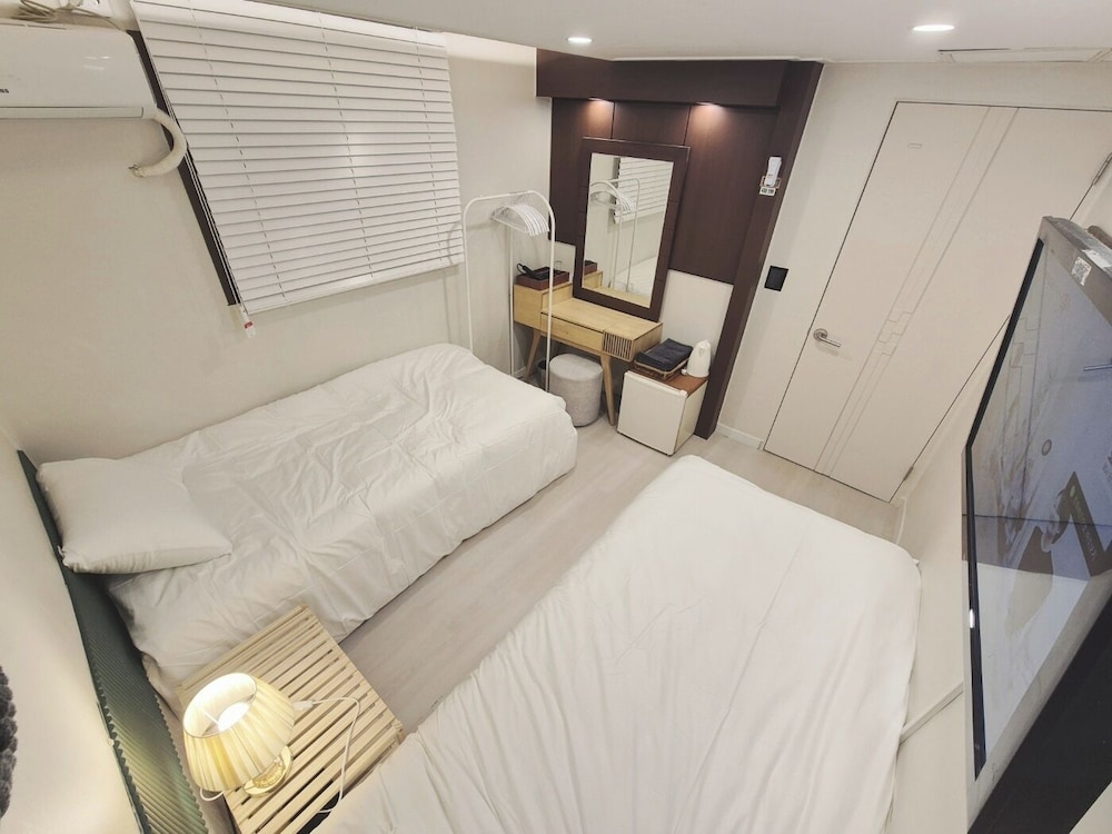 AnOn hostel