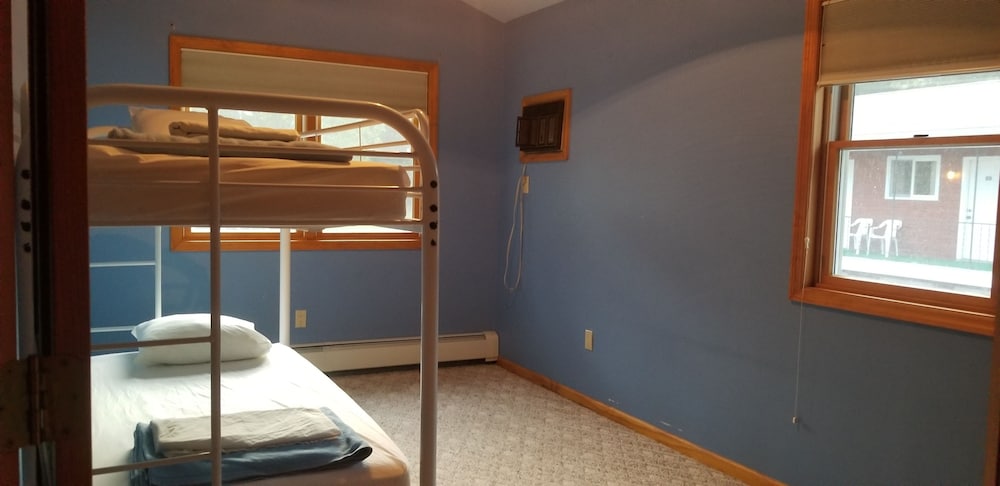 Red Ranch Motel