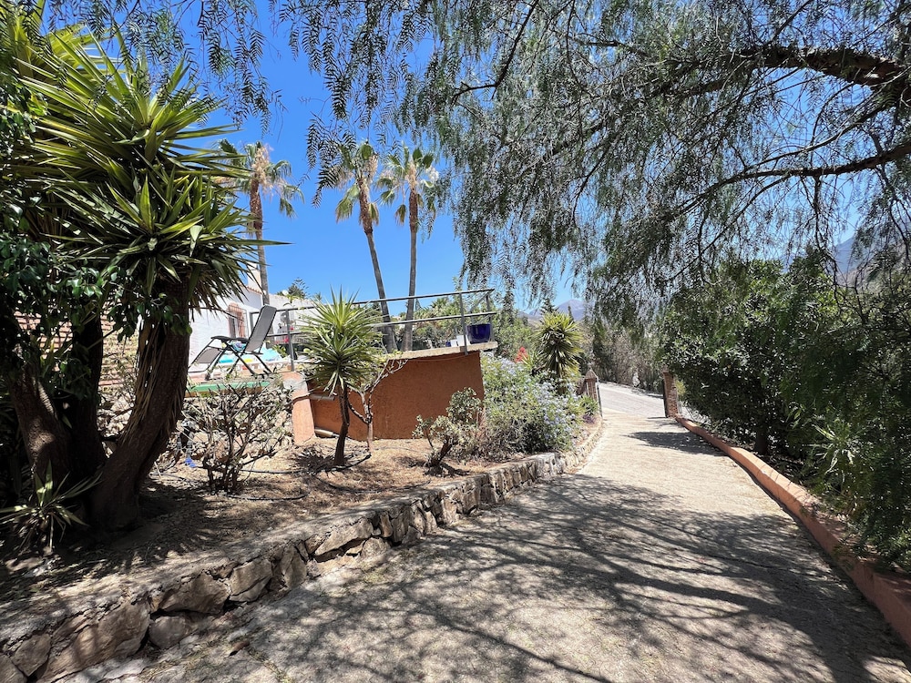 Cd-1383 Three Bedroom Villa With Pool