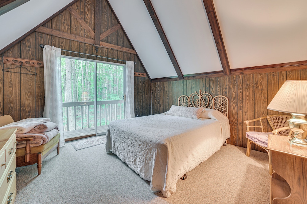 Woodsy A-frame Cabin w/ Lakes of the North Access