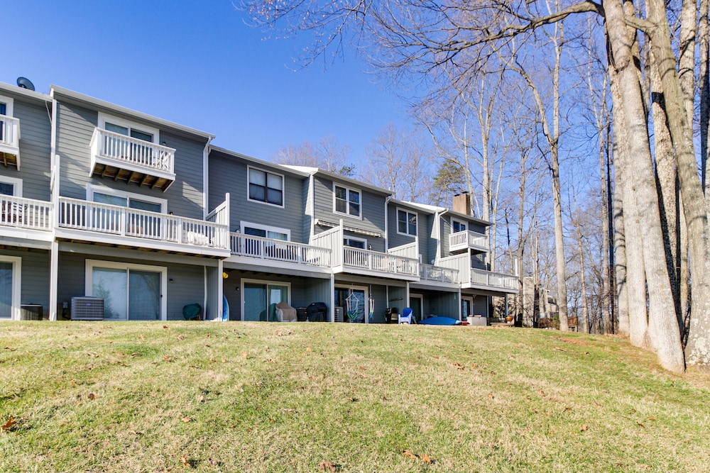 Lakefront Moneta Home w/ Community Dock! view 3